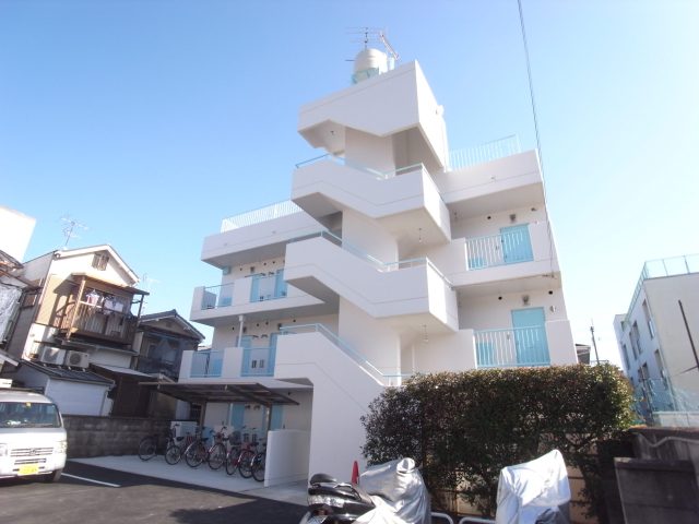 【西賀茂】白と水色のかわいいマンション【京都産業大学】