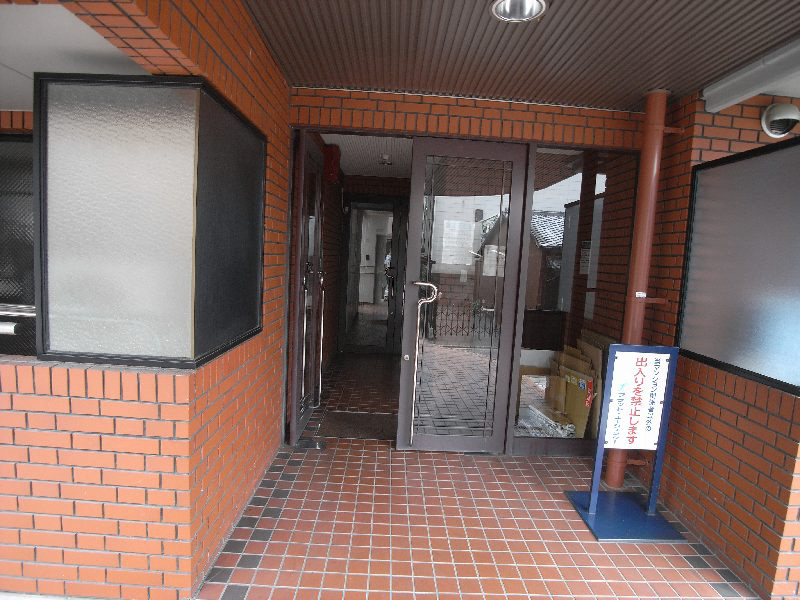 ベルメゾン鴨川 エントランス