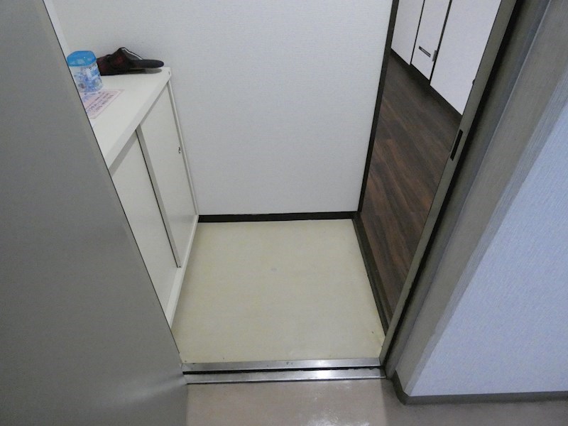 ベルメゾン鴨川 玄関