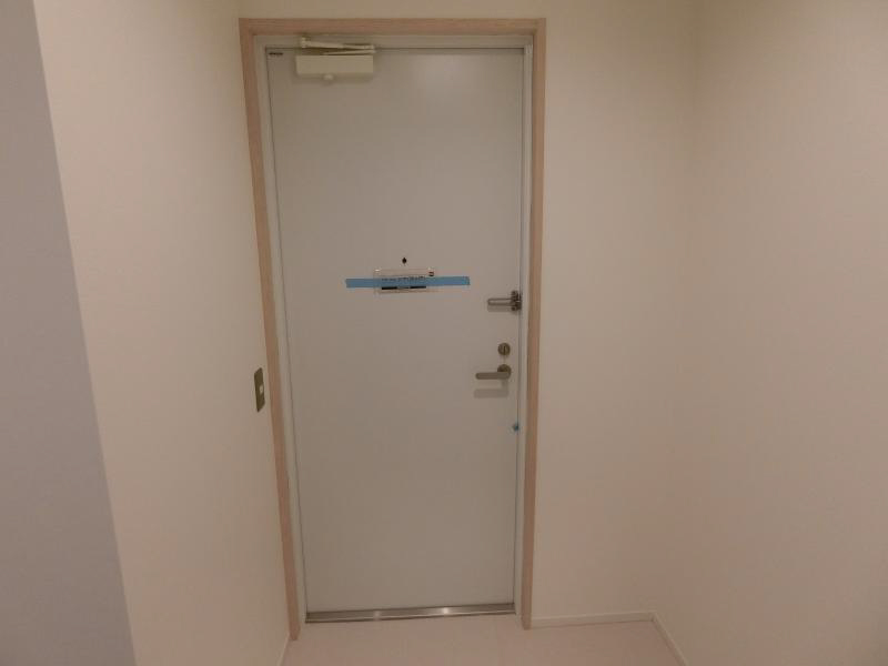 八木ビル 玄関