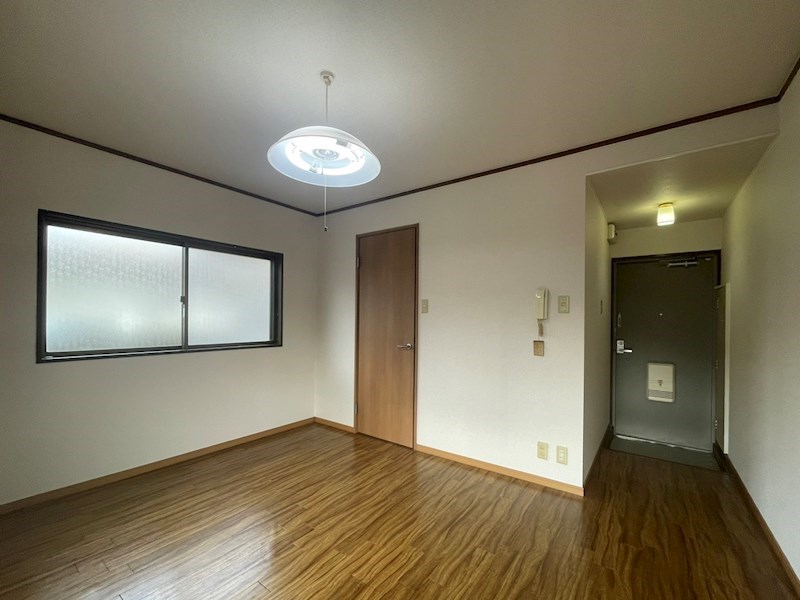京都府京都市左京区静市市原町93-2 リビング