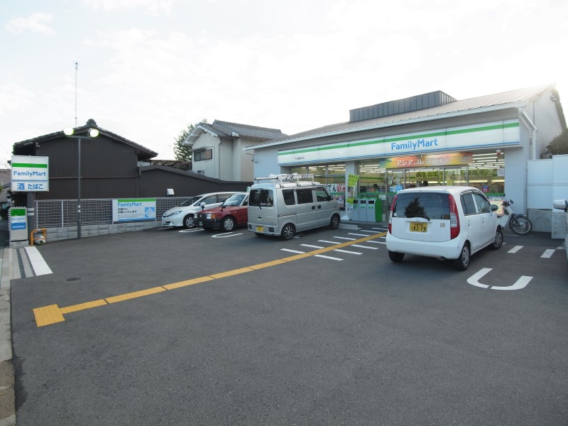 木瓜原町貸家 ﾌｧﾐﾘｰﾏｰﾄ 千本鞍馬口店