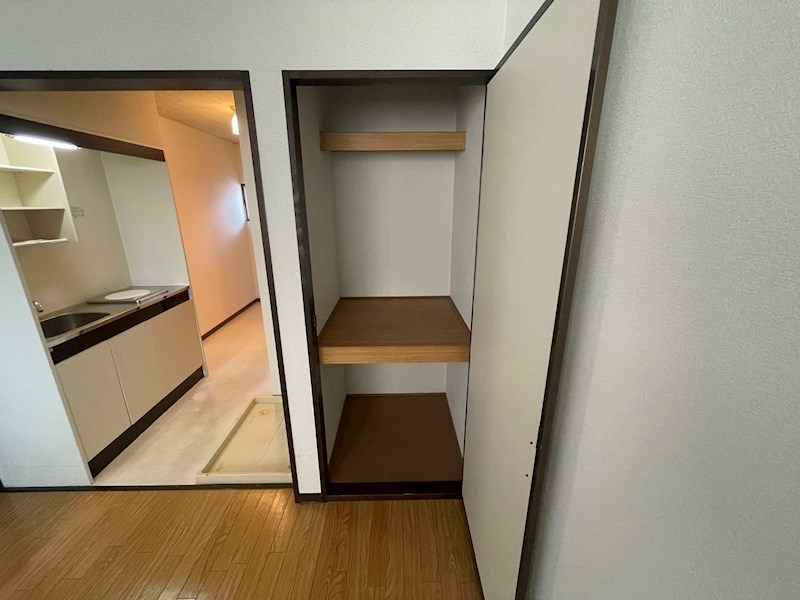 アパ－トメントハウス二軒家 収納