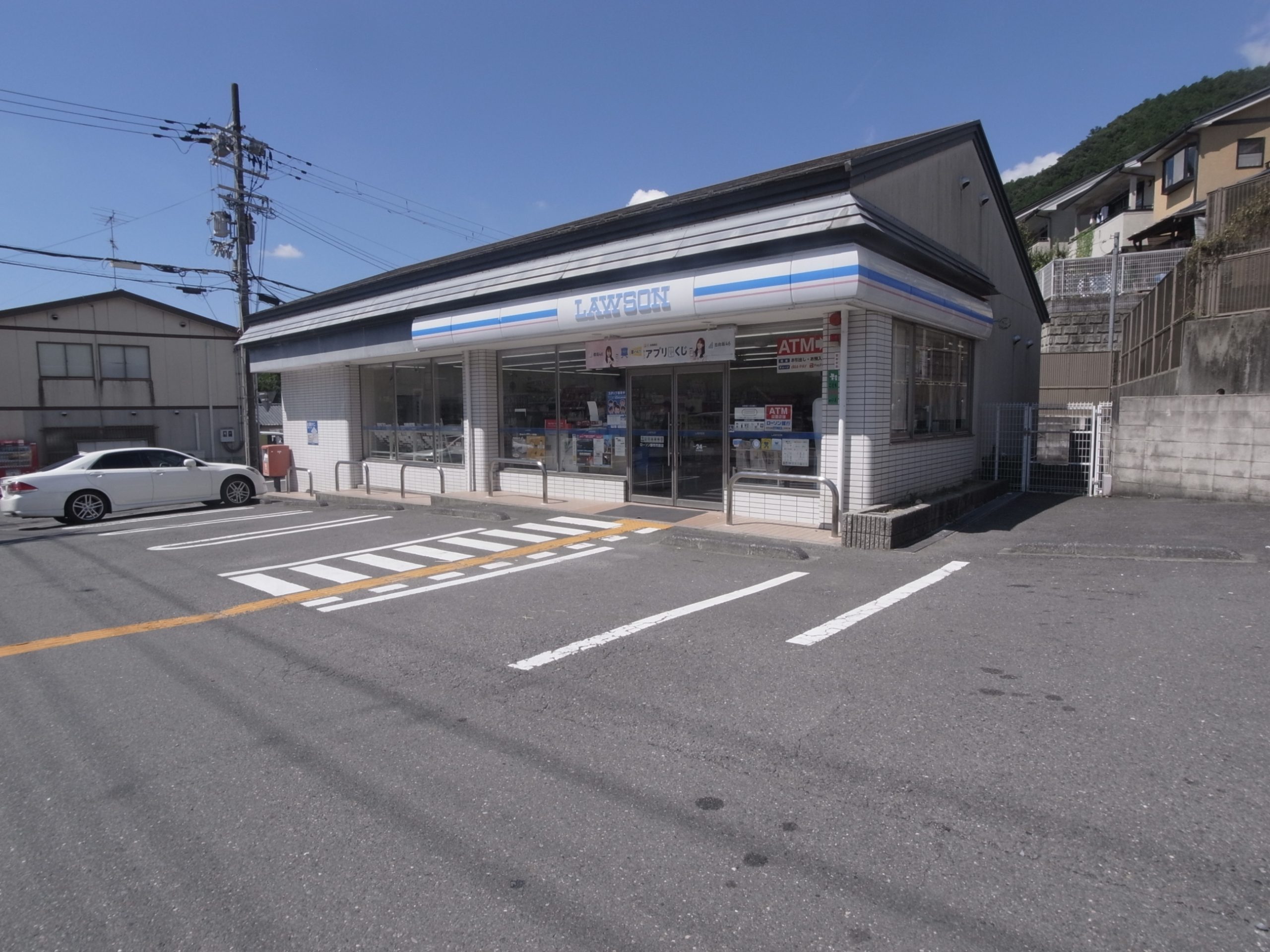 ウノ・ア・エレ ﾛｰｿﾝ 静市市原店
