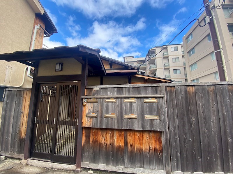 Karatohana 外観