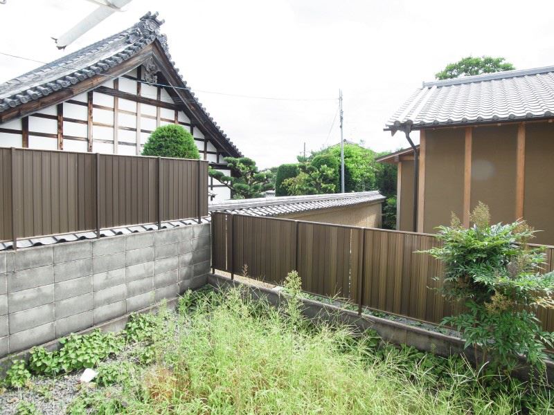 コムホ－ト27 庭