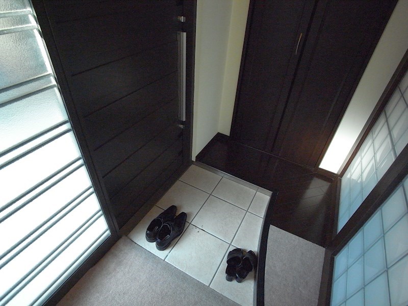木瓜原町貸家 玄関