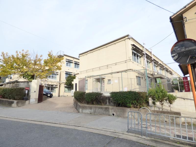 ヴィラ衣笠 京都市立金閣小学校