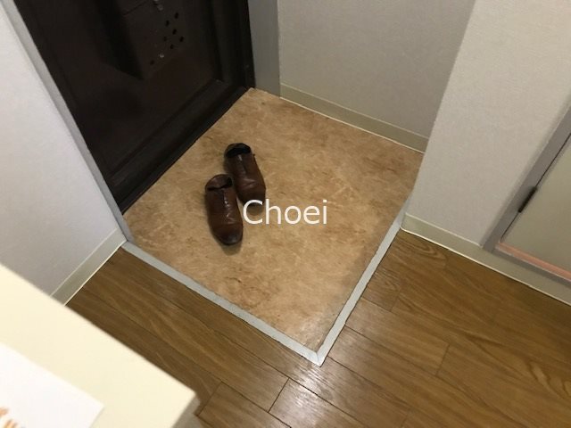 ネオグランドール伏見 玄関