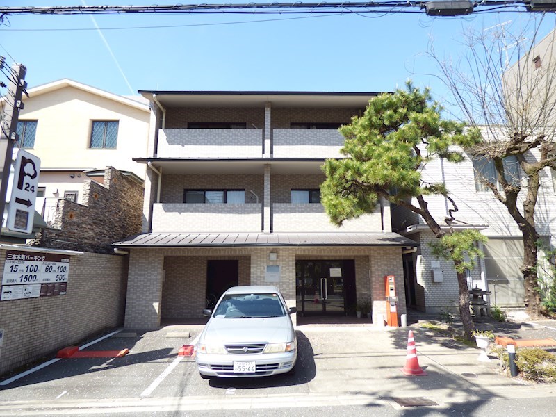 コモンズ御所南 外観
