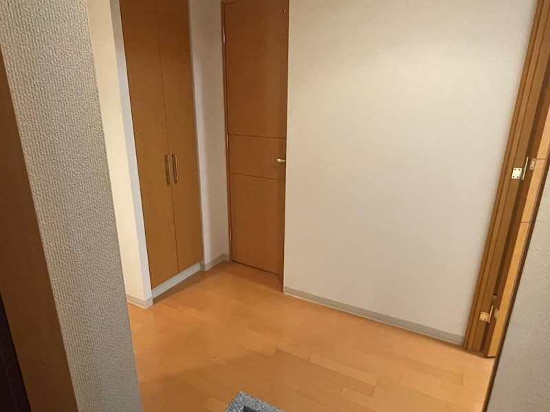 コモンズ御所南 玄関