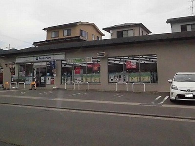 カサグランデ雅 ﾌｧﾐﾘｰﾏｰﾄ 京都岩倉中町店