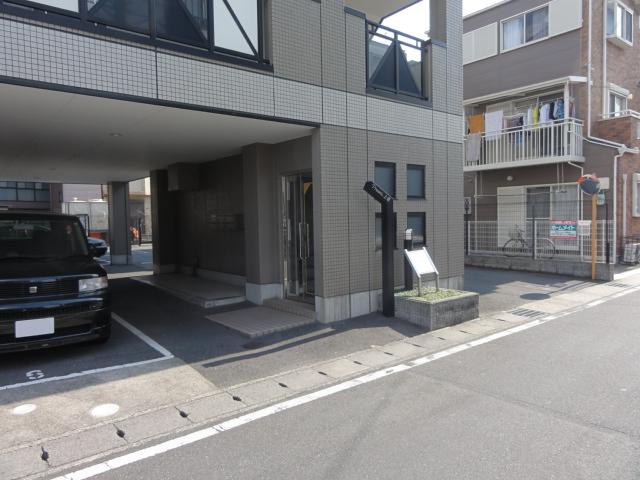 プリベール上桂 外観写真（昼）