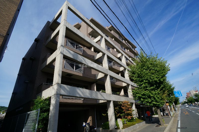 レジディア太秦 外観