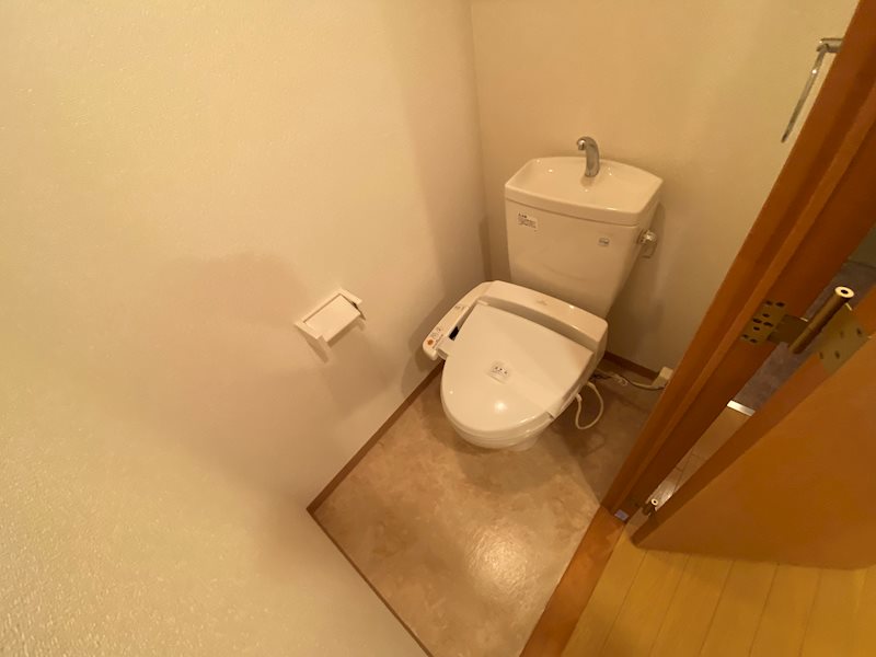 サンロイヤル三条 ※別号室の写真です★（実際のお部屋とは異なります）