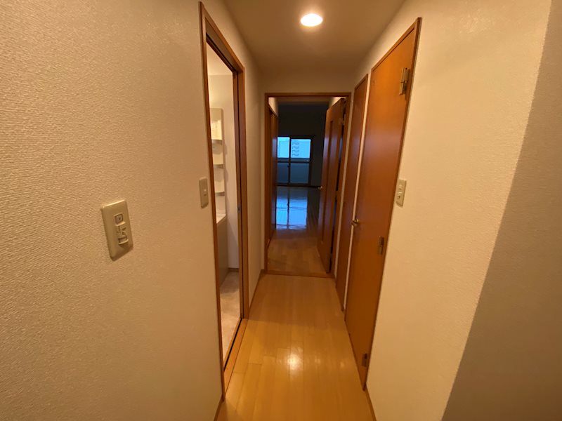 サンロイヤル三条 ※別号室の写真です★（実際のお部屋とは異なります）