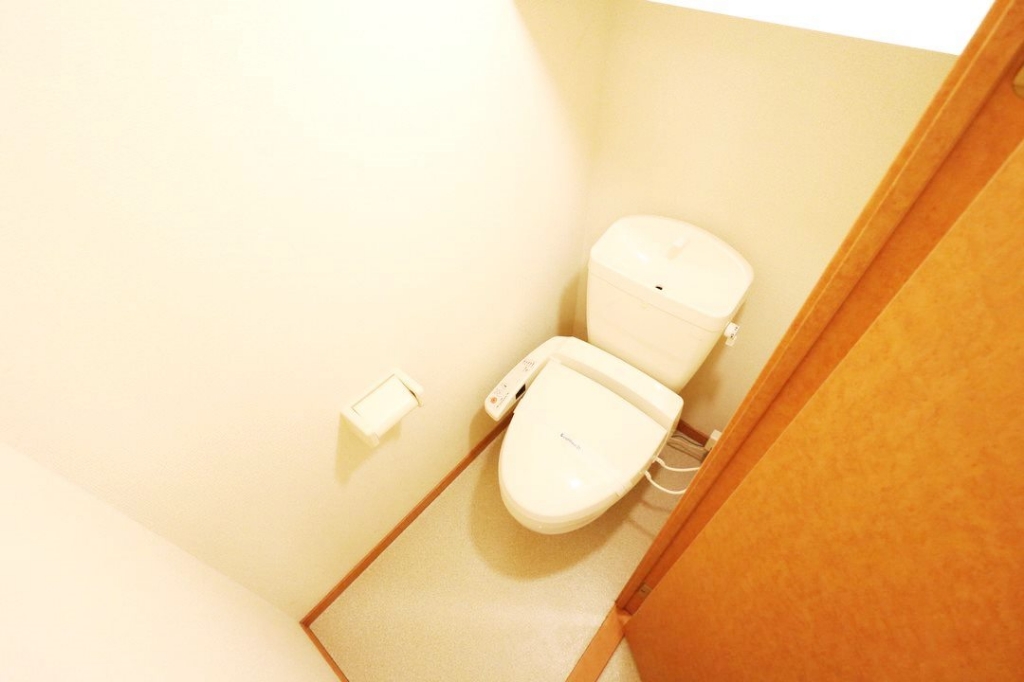レオパレスアゼリアⅡ 温水洗浄便座を完備しており快適な毎日を！