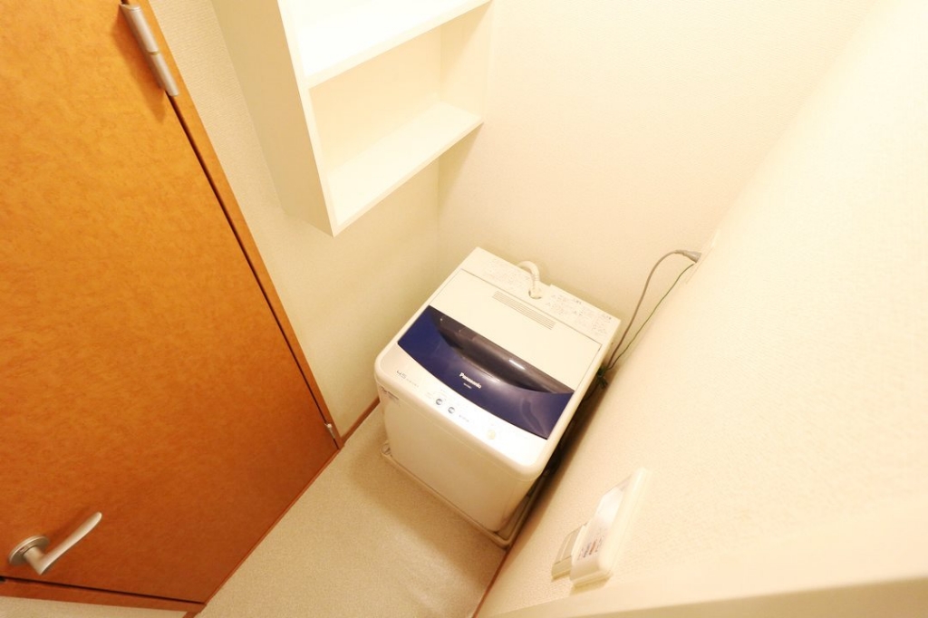 レオパレスアゼリアⅡ 室内洗濯機完備によりお手軽に引越しが可能！