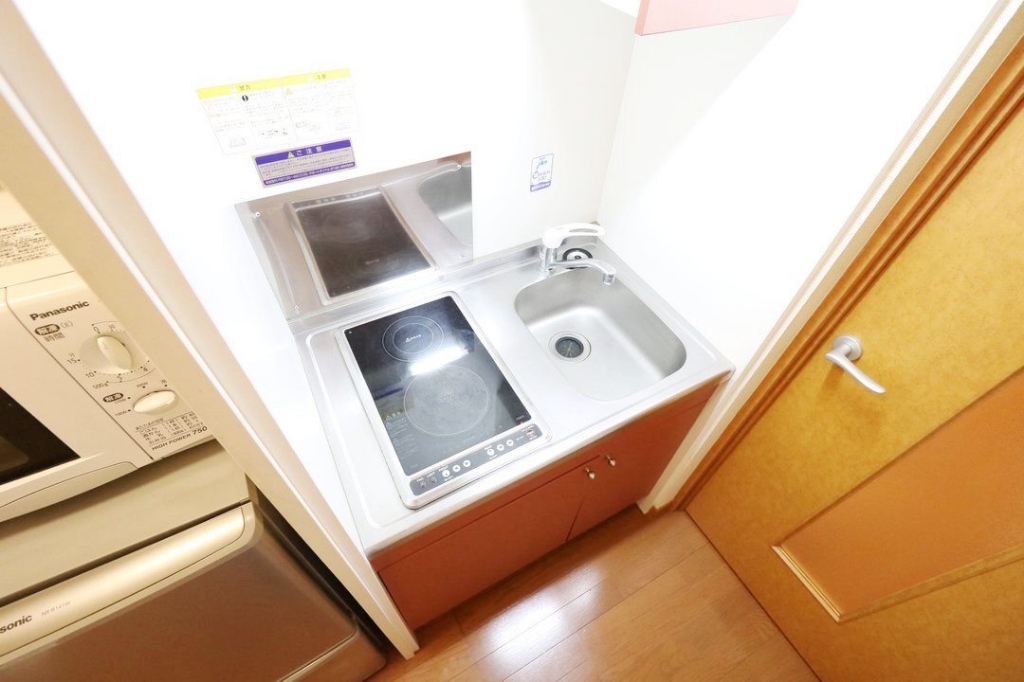 レオパレスアゼリアⅡ ２口コンロ付きラジエントヒータを設置