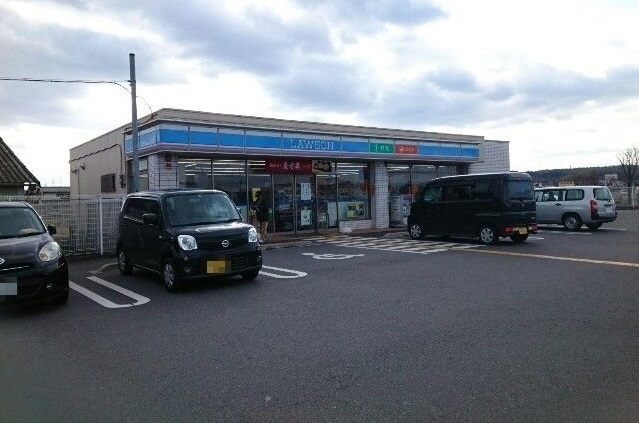 エスト京田辺Ⅱ ローソン様まで600m
