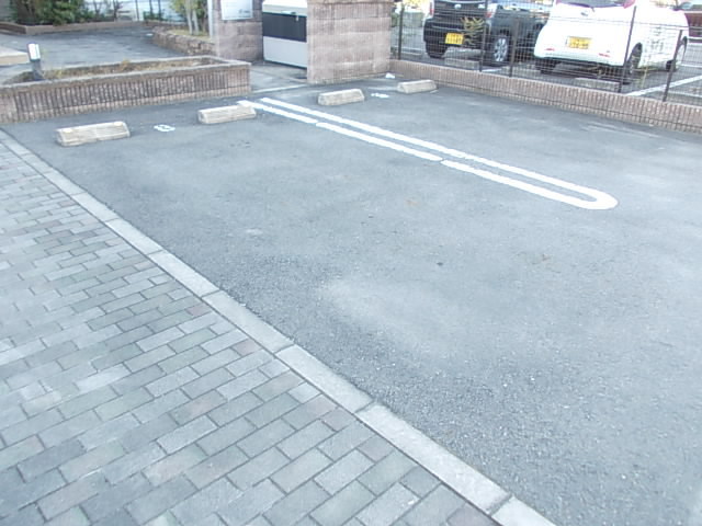 ディアコート広野 駐車場