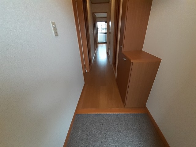 エスト京田辺Ⅱ 玄関