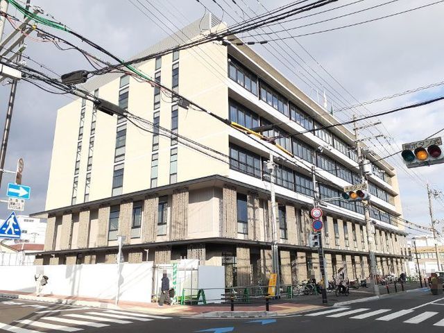 サンモール 長岡京市役所まで750m