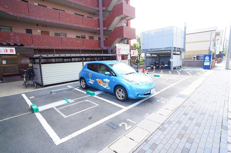 グレイスヴィラ阿部 駐車場