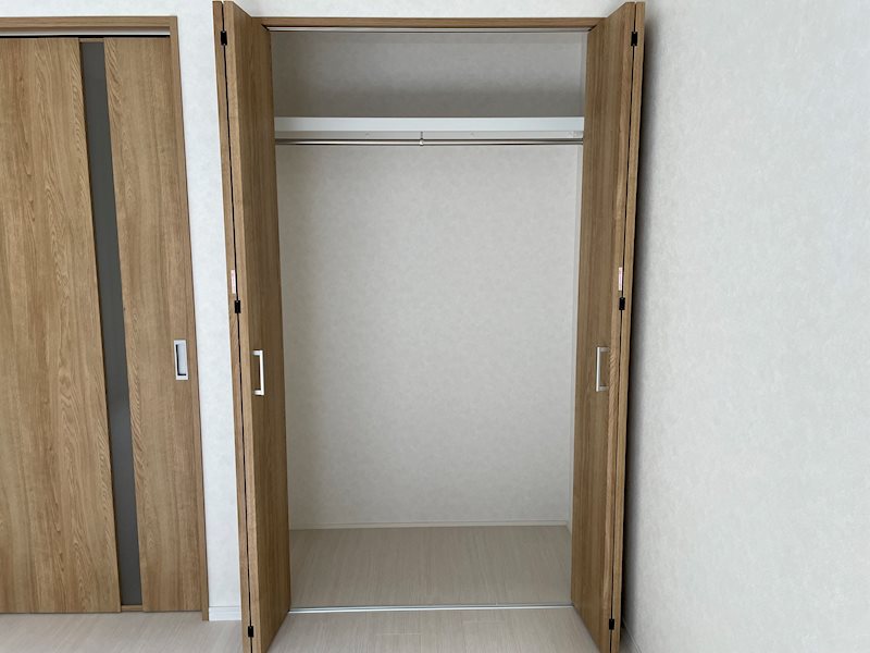 OSA32 洋室収納