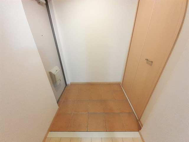 フェリーチェ　ポネェンテ 玄関