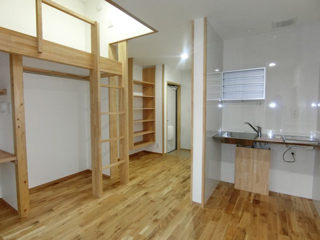 無垢材や漆喰などの自然素材使用のおしゃれなお部屋。【北区・北大路（紫野）・1K】