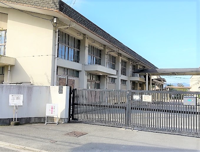 HATA TERRACE 京都市立上高野小学校