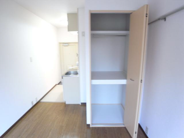 日の出ハイツ 収納