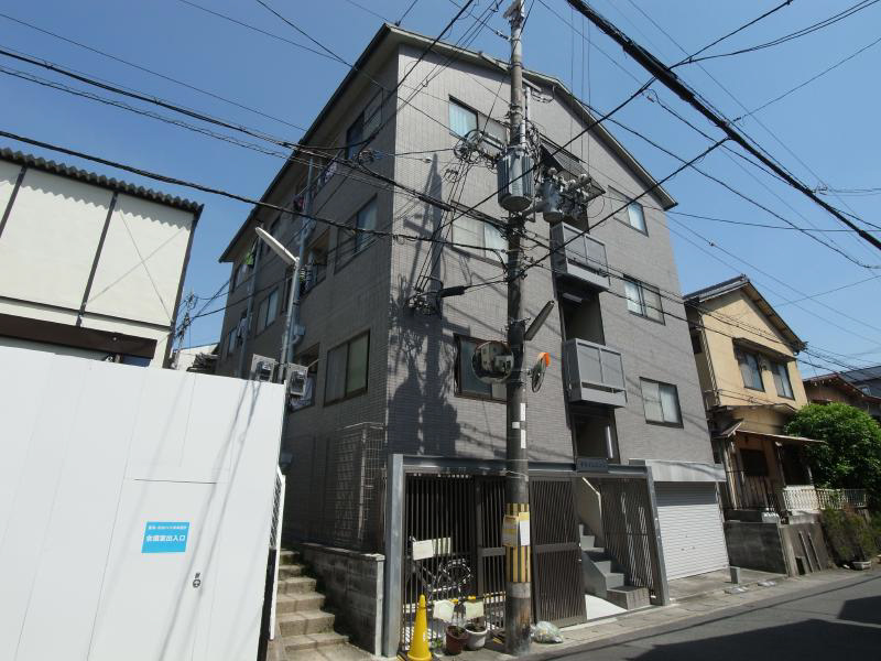 平行マンション 外観