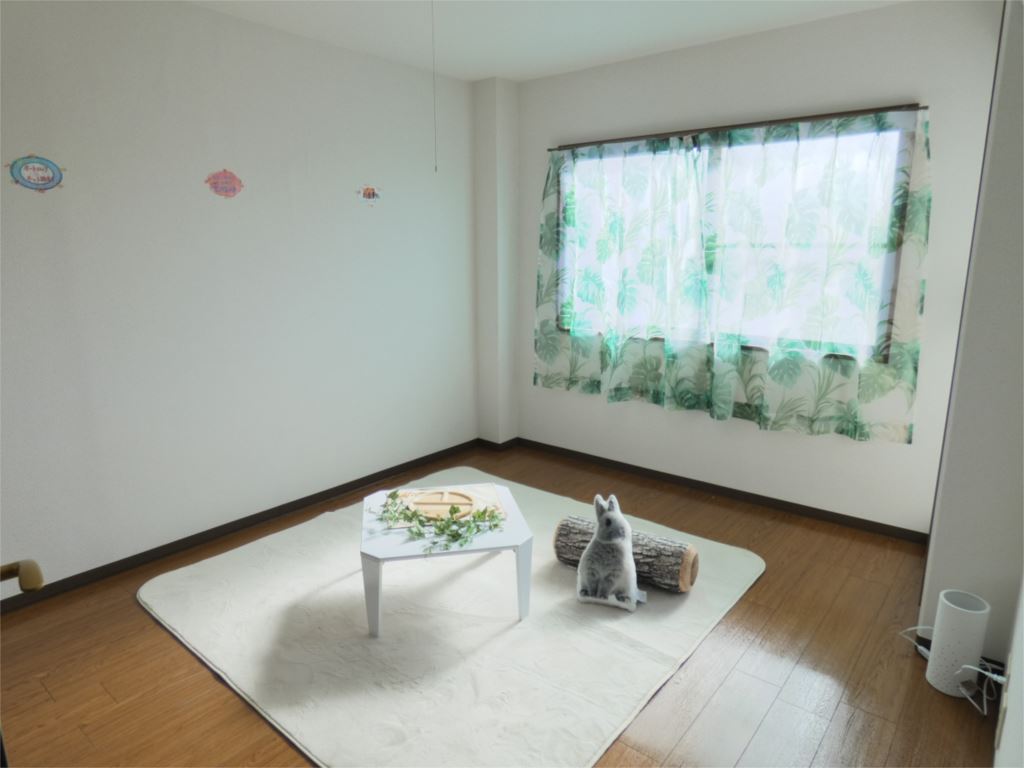 平行マンション リビング