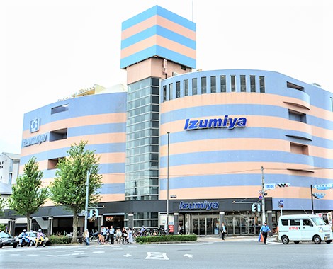 コムホ－ト27 イズミヤ 白梅町店