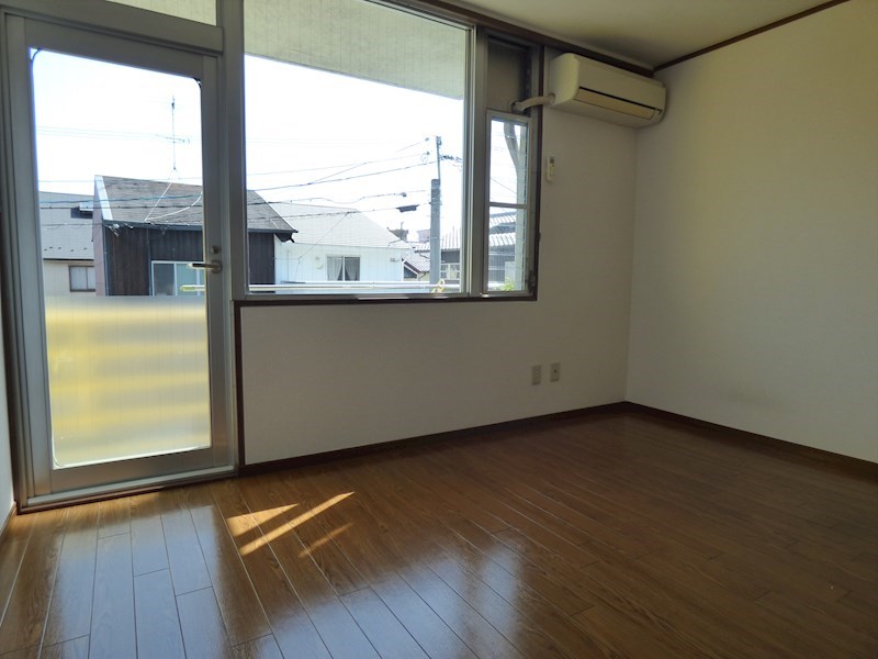 アザレアコーポ 写真は208号