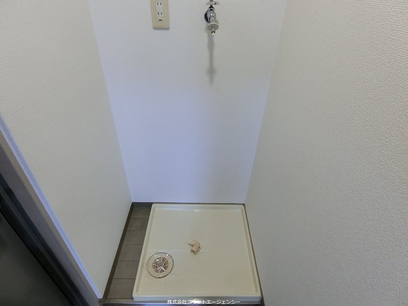SUR RAPPORT 室内洗濯機置き場