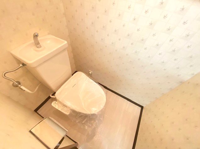 ハイツ中御門 トイレ