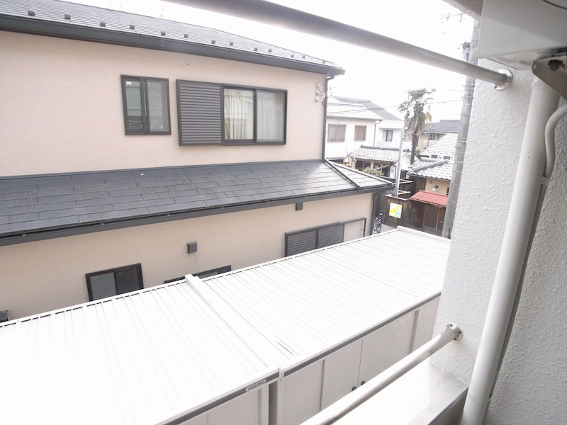 アドニス 写真は203号室