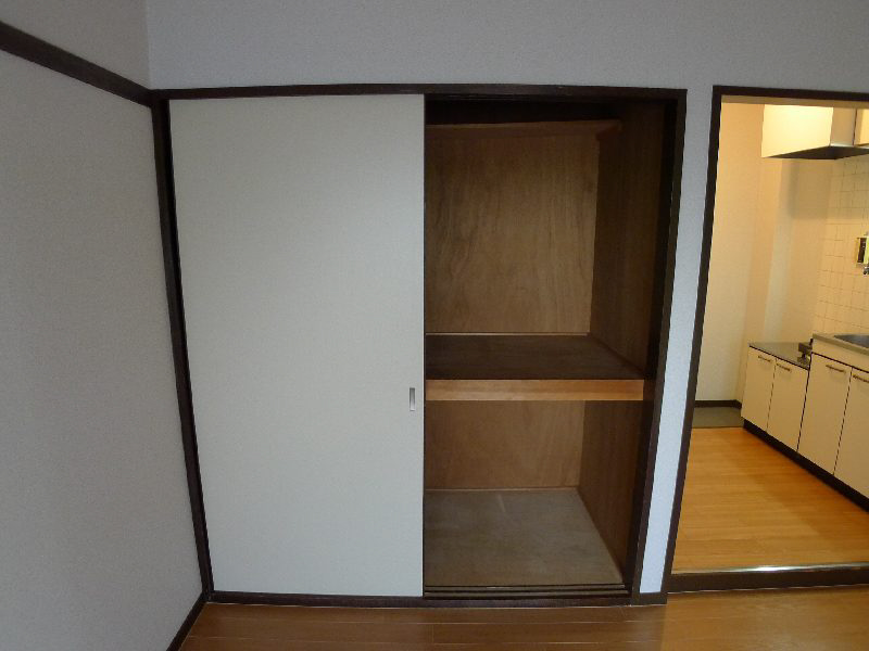 ハイツいちはら 収納