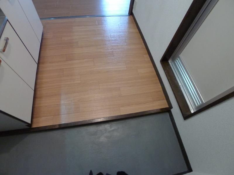 ハイツいちはら 玄関