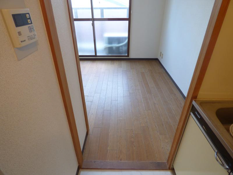 ハイツ協栄 玄関