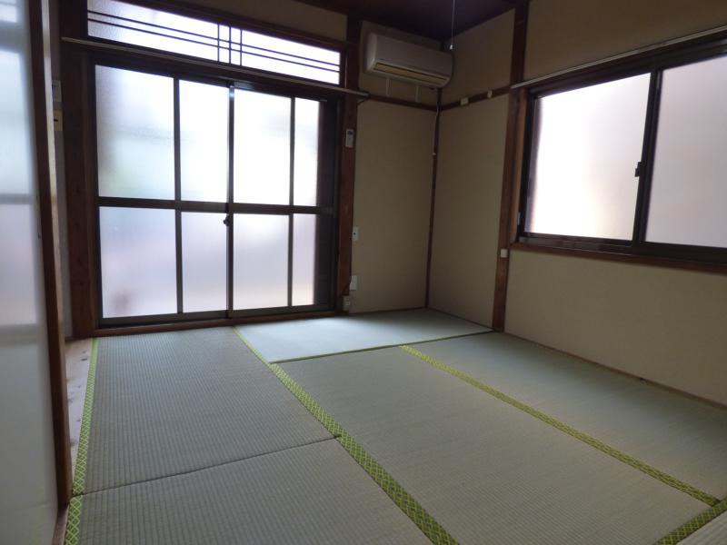 西野荘 リビング