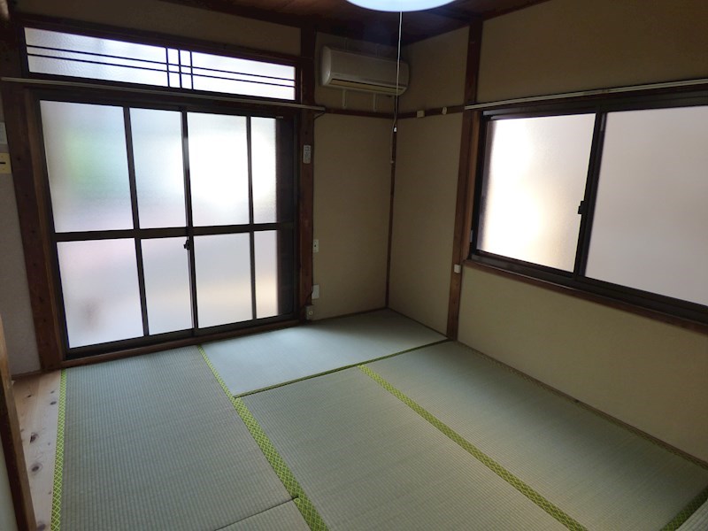 西野荘 リビング