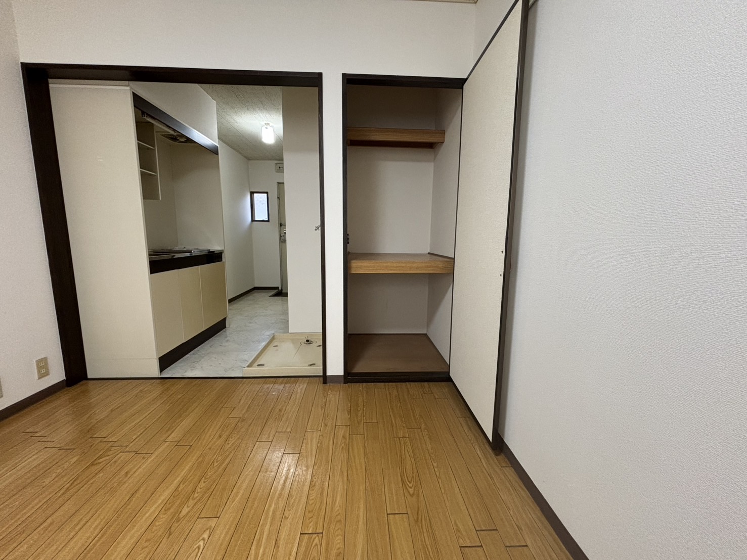 アパ－トメントハウス二軒家 収納