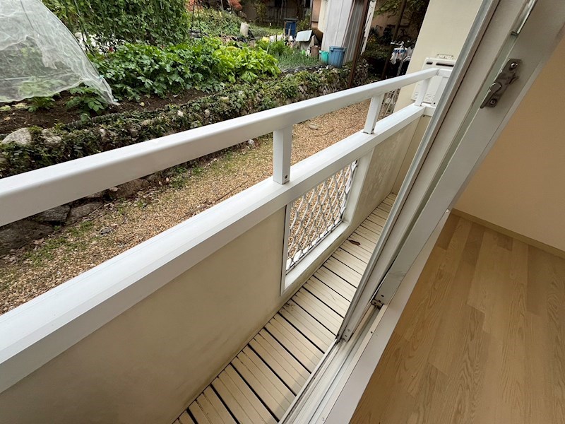 サンハイツ ベランダ無し、物干し金具有