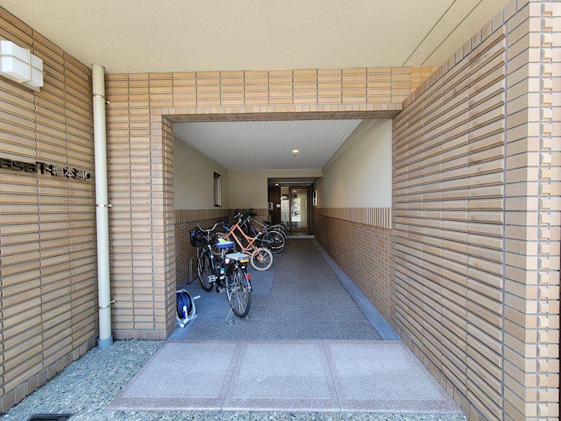 Sarasa下鴨本通り エントランス