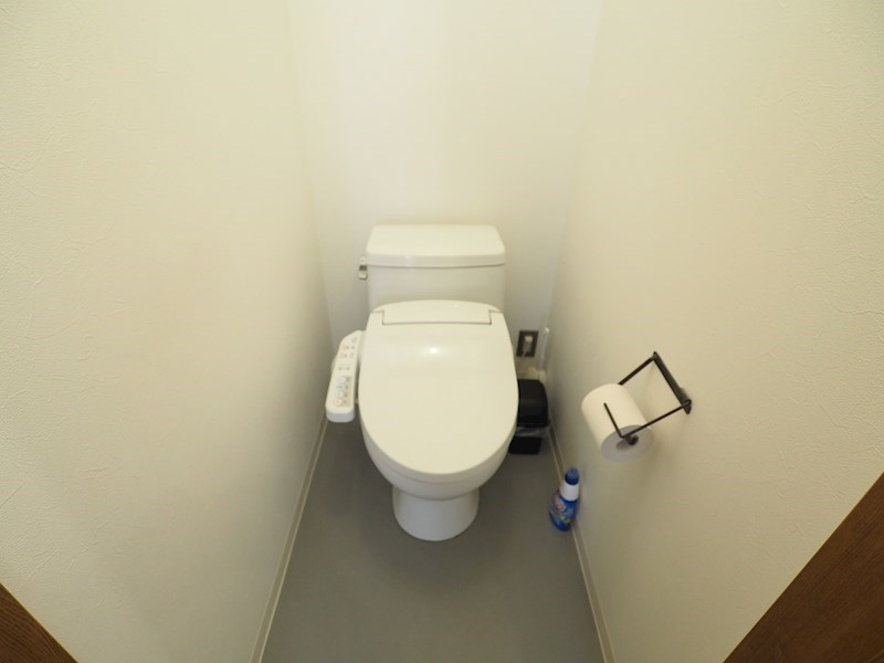 OPEN DOOR APARTMENT トイレ
