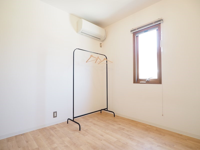 OPEN DOOR APARTMENT 内装